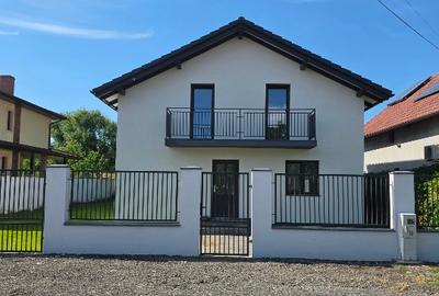 Casă de vânzare în Sânmihaiu Român - 1