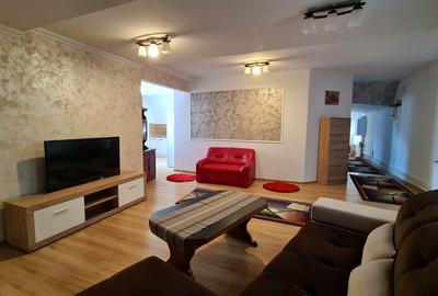 APARTAMENT IN CASA 4 CAMERE DECOMANDATE - SCHEII - 1