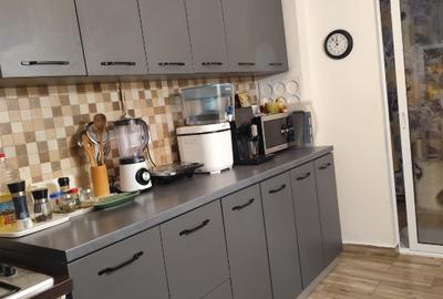 Apartament 4 camere spațios, renovat, etaj 3/10, Margeanului - 11
