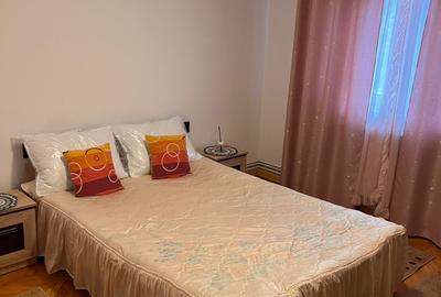 Apartament cu 3 camere,parcare , etaj 1,zona Marasti - 1