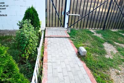 Proprietate in roznov - Vila si 900 mp teren - 2