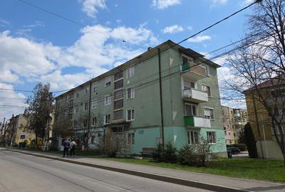 Apartament cu 2 camere , ultracentral , bun pt birouri in orasul Baraolt - 8