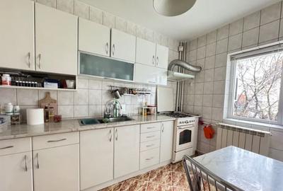 Apartament 3 Camere,Vitan Mall,bl.1990,reabilitat,et.2/8,DECOMANDAT,2 bai,Liber - 5