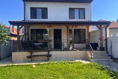 Casă de vânzare ultracentrală - 13