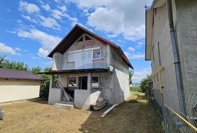 Casă / Vilă, teren 1700mp,  în Lisaura-Ipotești, Suceava - 2