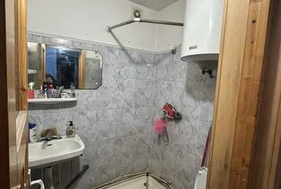 Garsonieră decomandată în Podu Roș