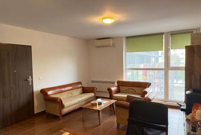 Uranus Plaza, perfect investitie,  pentru locuit sau afacere - 1