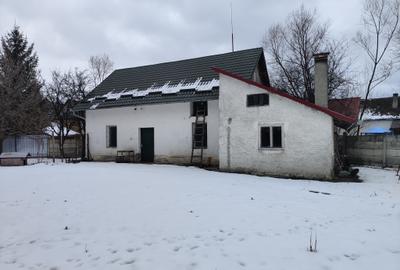 Casa singur in curte Vulcan -Central