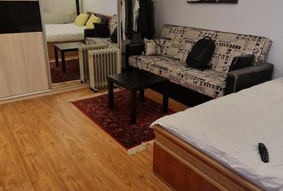 Brancoveanu -Garsoniera renovata -Bloc mixt - 1