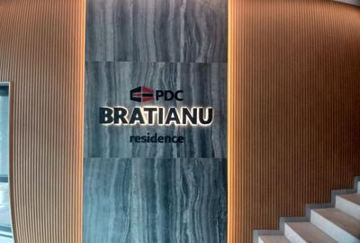 Chirie, ap 2 camere, ultracentral, parcare. 500 E /lună. Comision 0 - 1