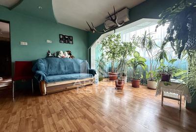 Apartament cu 2 camere semidecomandat, mobilat în Soarelui