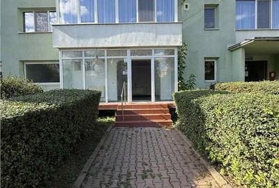 Spatiu comercial l 55 MP l 2 bai l Centrul Civic - 1