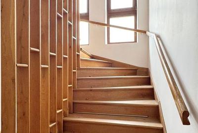 VILA  SPATIOASA IN CENTRUL VECHI - 6