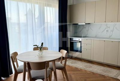 Apartament cu 2 camere semidecomandat, mobilat în Între Lacuri