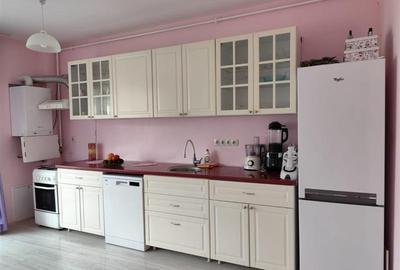 Apartament 2 camere, 53 mp, parcare! Zona Sub Cetate! - 2
