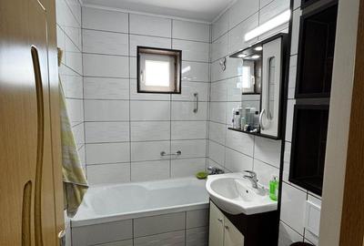 Apartament 2 camere circular- Scoala 8 - 12