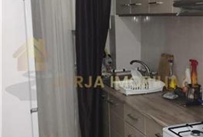 APARTAMENT 2 CAMERE 53 MP PLUS BALCON DE 8 MP ZONA MERCUR