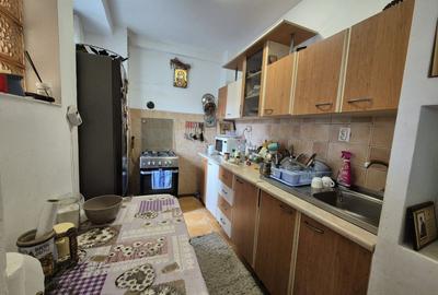 PALAZU MARE LANGA LAC VILA P+1E CU TEREN 1.400 MP. IDEAL REZIDENTIAL ! - 8