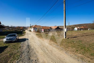 Teren intravilan 1152 mp în Ruși, cu acces la două drumuri și utilități în față - 4