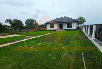 Casă cu 3 camere în Butimanu