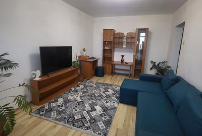 Apartament 3 Camere  Decomandat Zona C-tin Brâncoveanu, Str Uioara nr3 Sector 4