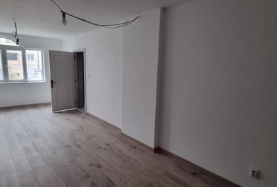 Cladire centrala P+E+M - 7