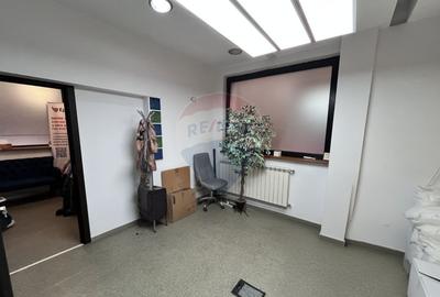 Vila de închiriat 6 camere Piata Victoriei - 8