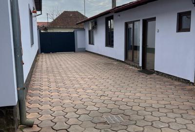 Vand casa plus afacere profitabila cu o vechime de 20 de ani in Bujac - 1