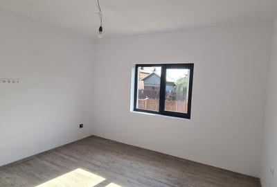 Se vinde casa individuala  100000 euro. - 11