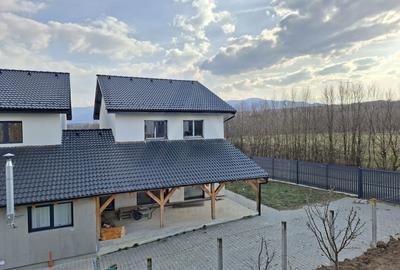 Casa individuala executie premium 129 mp utili teren 365 mp Cisnadie - 1