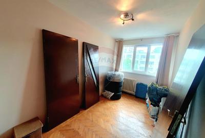3 camere aproape de metrou, într-o zonă verde și liniștită - 8