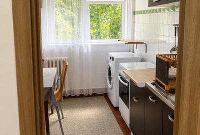 RENOVAT / CU BALCON SI METROUL JIULUI LA INDEMANA - 2 CAMERE BUCURESTII NOI - 4