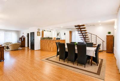 Apartament cu 5 camere decomandat în Someșeni