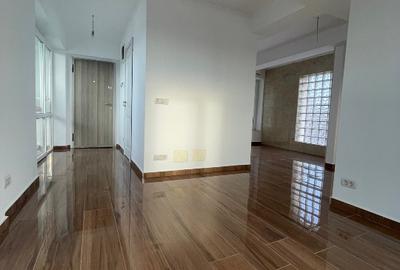 Discount mare, 2 camere lux, gata de mutare, comision 0 - 1