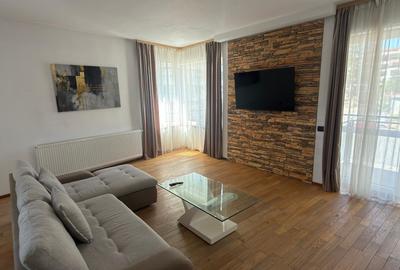 Apartament cu 2 camere decomandat în Între Lacuri