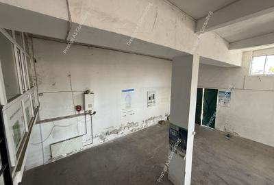 Hala 300 mp | Birouri + Vestiar | Acces auto | 3 intrari | Zona Lipovei - 13