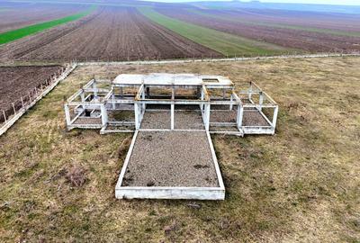 De vanzare teren 6900 mp Botosani-Hutani - 3