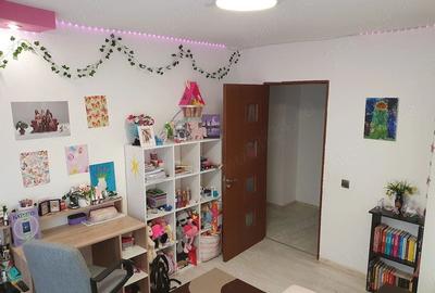 Vanzare Apartament 4 camere - 8