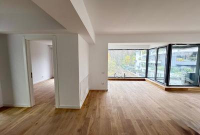 Apartament cu 3 camere decomandat în Băneasa