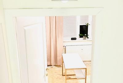Apartament cu 3 camere decomandat de inchiriat - Metrou - Blvd. 1 Decembrie - 10