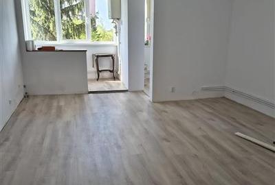 Garsoniera etaj intermediar in Astra, Brasov - 2