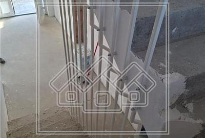 Casa de vanzare in Sibiu - noua, individuala, teren 335 mp - zona buna - 10