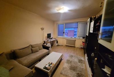 Apartament cu 2 camere decomandat, mobilat în Circumvalațiunii