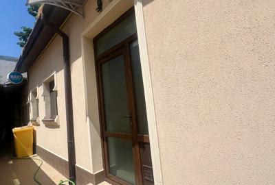 Casa la sol, renovata ,caramida, pentru locuit sau spatiu birouri, zona  buna - 4