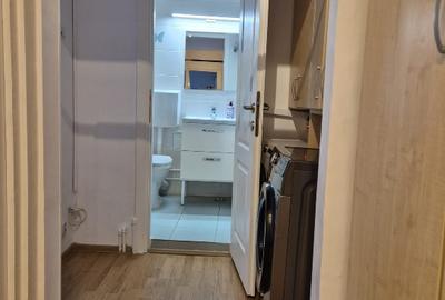 Apartament . decomandat 4 camere, cu  centrala, 2 locuri parcare - 7