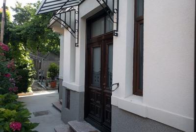 Apartament cu 2 camere în Parcul Carol