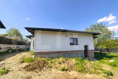 Casa plan parter 4 camere și beci in  Barnova - 3