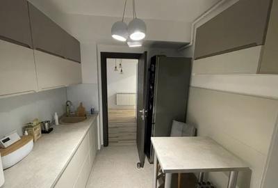 Apartament2 Camere,Piata Alba Iulia,bl.2000,et.1/6, centrala,mobilat,complet - 1