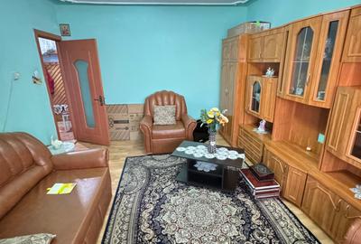 Etaj 3 - Apartament 3 camere decomandat - doua bai - doua balcoane - Dacia - 11