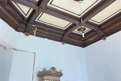 Casă individuală cu 14 camere în Universitate